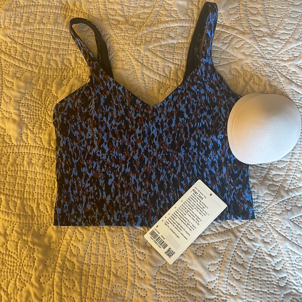 LuLulemon Align Tank Size 6